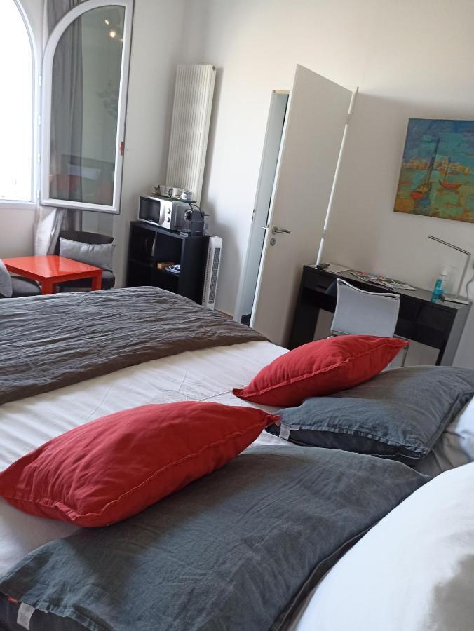 Chambres D'Hotes La Pastourelle Royan Centre Exterior photo